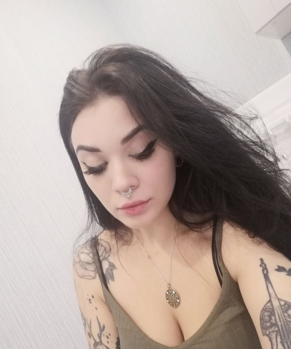 Ольга привлекальеная девушка из Ровеньков цена от 3000 руб