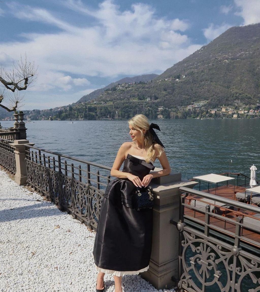 Настя привлекальеная девушка из Ровеньков цена от 6000 руб