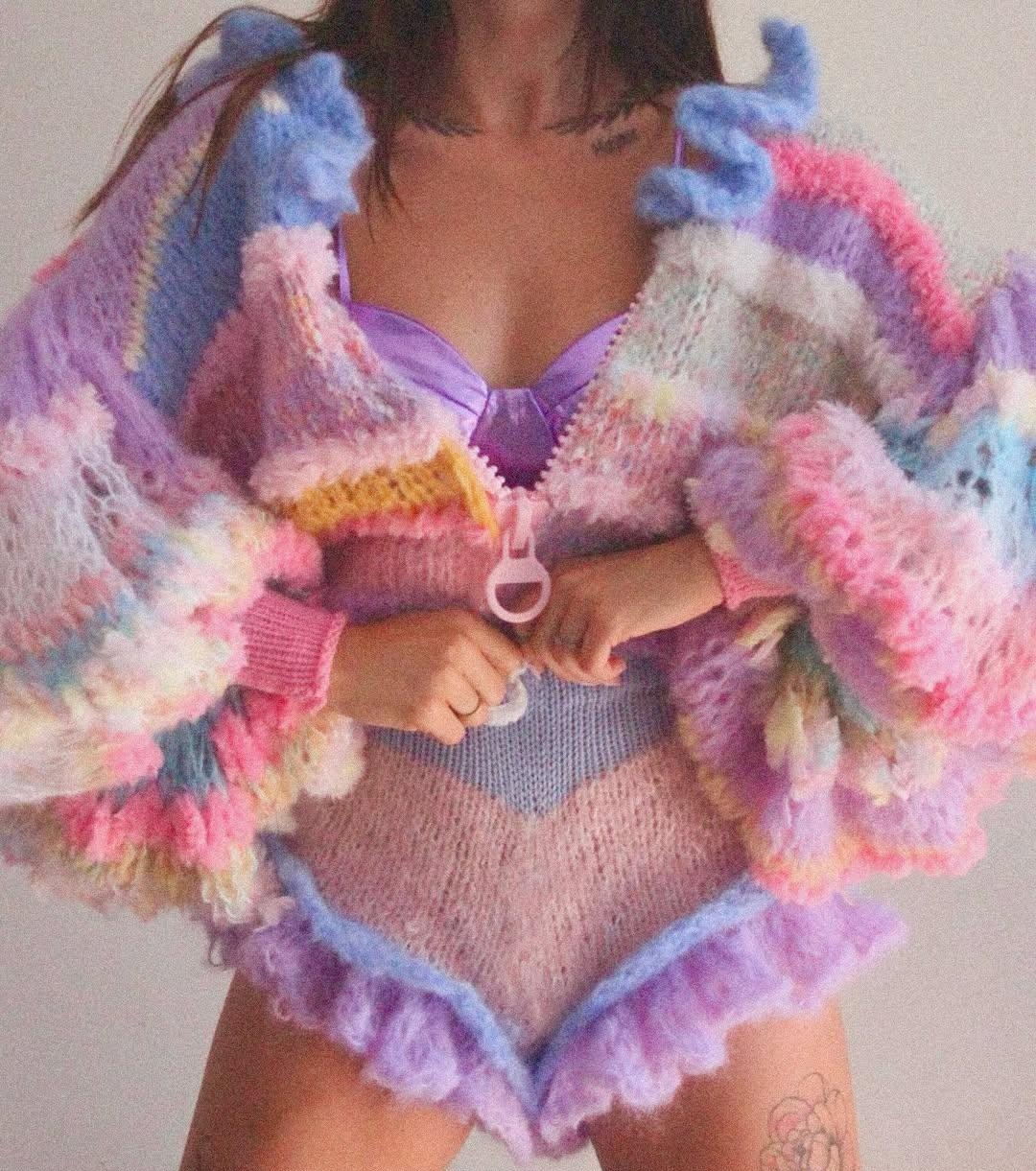 Анита привлекальеная девушка из Ровеньков цена от 7000 руб