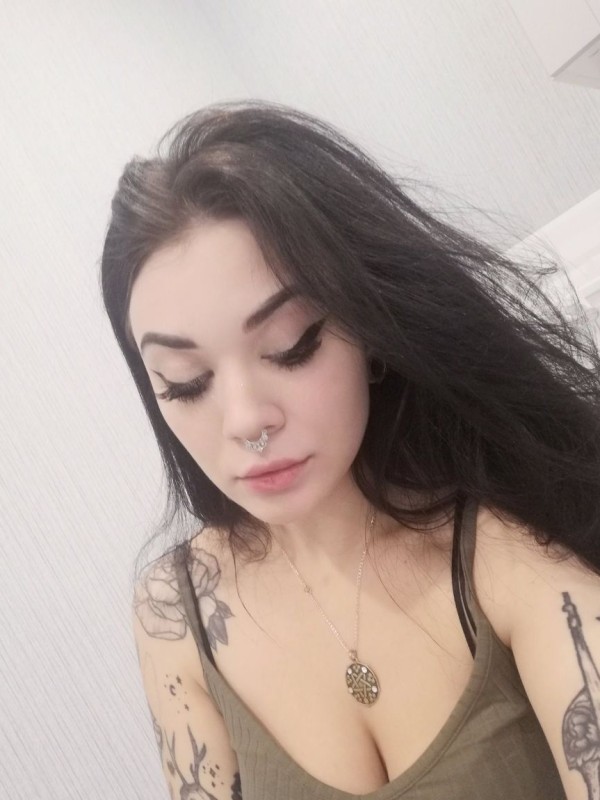 Ольга привлекательная девушка из Ровеньков цена от 3000 руб