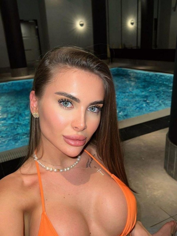 ЯНА привлекательная девушка из Ровеньков цена от 5000 руб