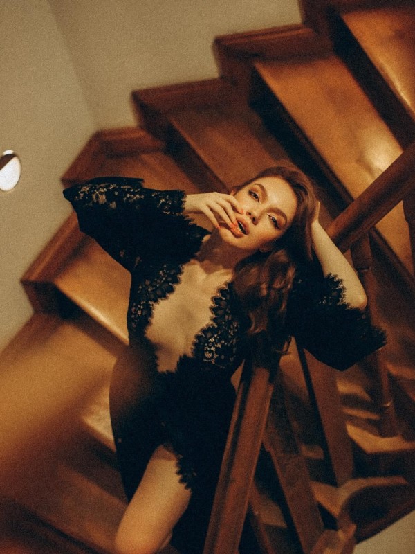 Алина привлекательная девушка из Ровеньков цена от 4000 руб