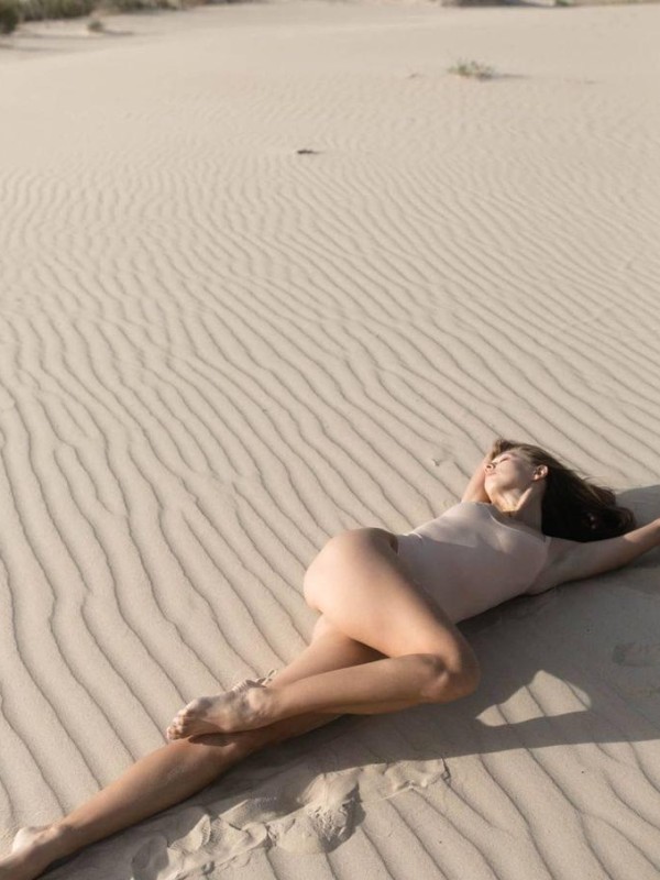 Ульяна привлекательная девушка из Ровеньков цена от 7000 руб